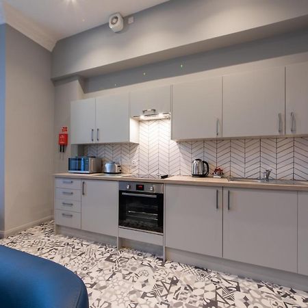 The Spires Serviced Apartments Кардиф Екстериор снимка