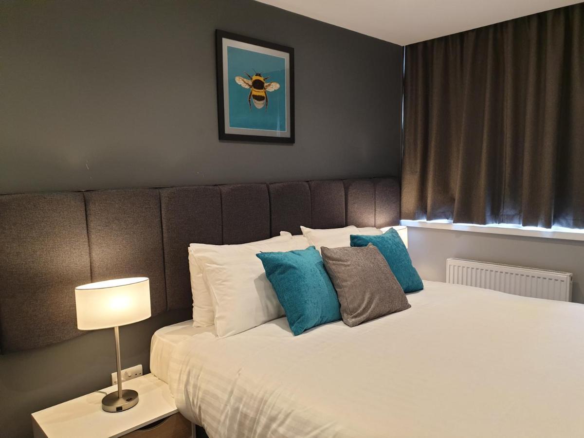 The Spires Serviced Apartments Кардиф Екстериор снимка